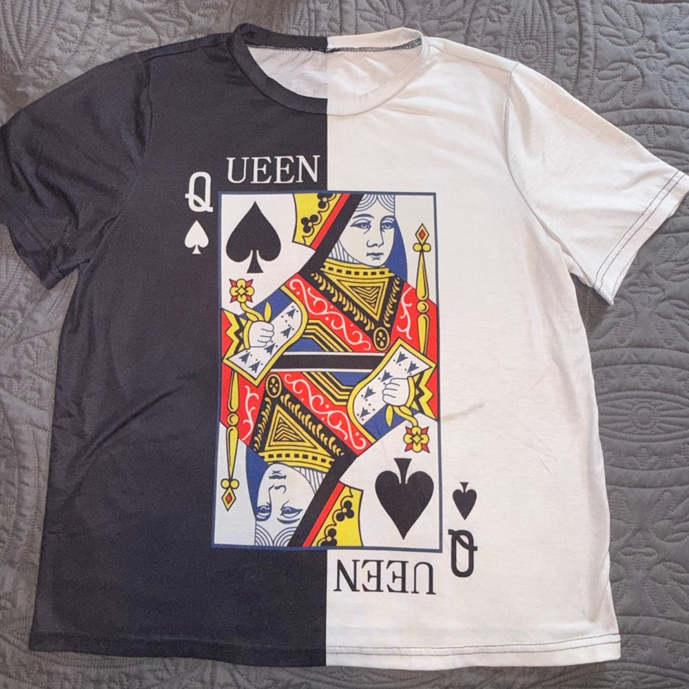 Queen Playing Card Graphic T-Shirt - Black and White